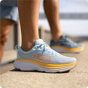 HOKA One One Bondi 8 Women’s Summer Song/Country Air Running Shoe Size 7.5